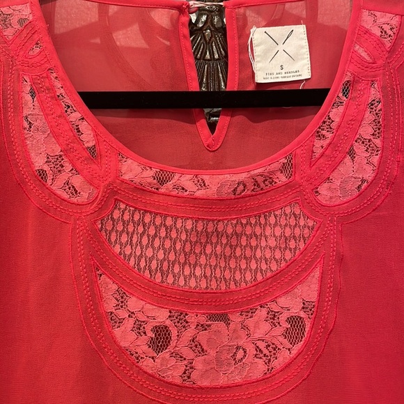 Urban Outfitters Pins & Needles coral sheer flowy 3/4 in sleeves size Small - Picture 3 of 9